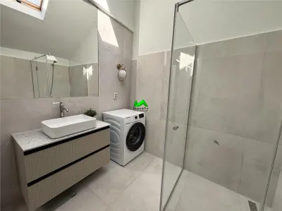 Casa individuala de inchiriat 3 camere Sibiu Central Rennes - foto 15