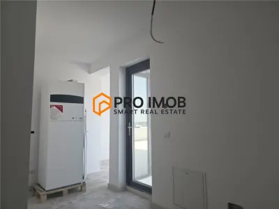Patru unitati locative apartament tip Penthouse zona Campineanca - foto 12
