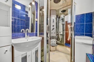 Apartament 2 camere | 2 balcoane | decomandat | Codrul Cosminului - foto 15
