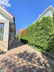 Comision 0%! Casa cu front stradal, str. Tudor Neculai, ideala clinica/cabinet/locuinta - Iasi