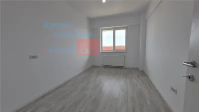 Revanzare, fara TVA: Apartament 3 camere, bloc nou, zona semicentrala - foto 18
