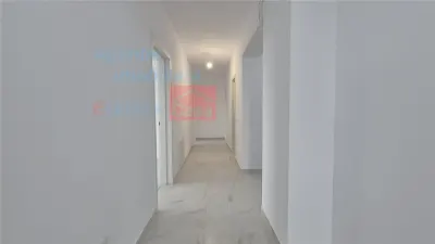 Revanzare, fara TVA: Apartament 3 camere, bloc nou, zona semicentrala - foto 9