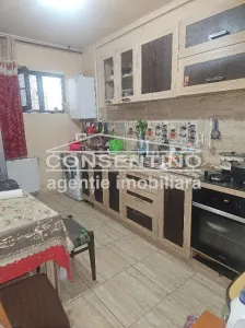 Garsoniera , bloc de apartam, Centru , 44 mp - foto 2