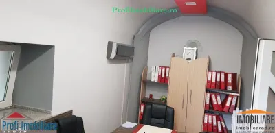 Spatiu comercial pt birouri-salon- cabinet ultracentral Arad - foto 15