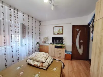 Apartament 2 camere decomandat | Neagoe Voda | Bloc 1988 - foto 3