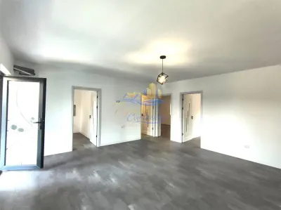 Casa de vanzare in Valu lui Traian - foto 3