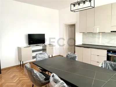 RECO Apartament spațios la casa - decomandat - oradea. - foto 2