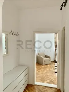 RECO Apartament spațios la casa - decomandat - oradea. - foto 5