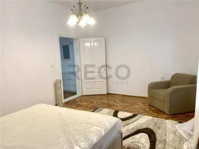RECO Apartament spațios la casa - decomandat - oradea. - foto 7
