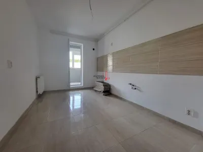 APARTAMENT 3 CAMERE / TERASA 22MP+BALCON / 2 PARCARI - foto 7