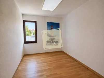 Apartament decomandat la vila 4 camere etaj 1 Selimbar - Selimbar