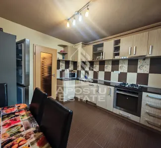 Apartament de vanzare,3 camere si 2 bai,etaj intermediar,zona Aradului - foto 2