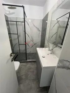 Vanzare apartament 3 camere decomandat 2 bai - renovat complet - foto 2