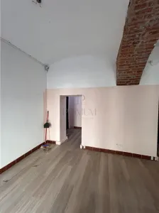 SAD - ultracentral - centrala proprie - toate utilitățile - 35 mp - foto 3