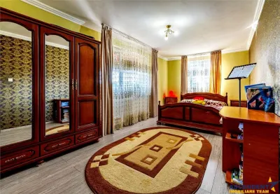 Vila luminoasa, curte individuala, priveliste panoramica spre munti, Harman, Brasov - foto 12