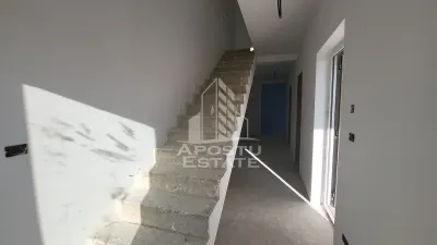 Duplex la cheie,despartit,4 camere Giarmata Mare - foto 6