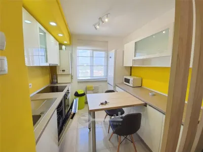 Apartament 3 camere (2 dormitoare + living open space) – Ultracentral, ideal investiție – Iași, Bd. Independenței - foto 2