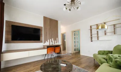 Apartament 3 camere , Copou, 90 mp, 3 balcoane, mobilat premium - foto 2