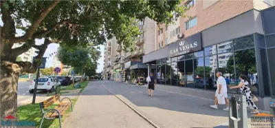 Spatiu in intersectie pe colt, Calea Aurel Vlaicu -Fortuna - foto 6