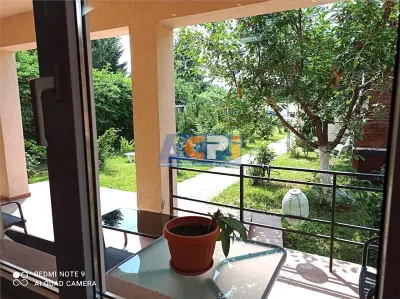 Vila individuala 6 camere, teren 2500 mp - foto 2