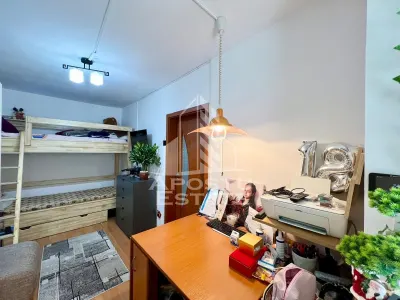 Apartament cu 2 camere de vanzare, etaj intermediar, zona Dacia - foto 14