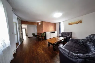 Apartament 3 Camere la Vilă, Terasă 15 mp – Piața Unirii, Aproape de UMF - Iasi