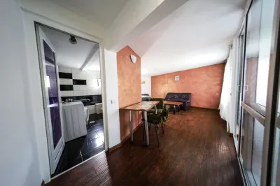 Apartament 3 Camere la Vilă, Terasă 15 mp – Piața Unirii, Aproape de UMF - foto 8