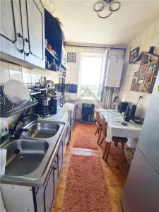 Apartament 2 camere etaj intermediar zona Astra - foto 4