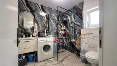 Casa individuala cu teren generos de 898 mp,Sag zona Centrala - foto 14