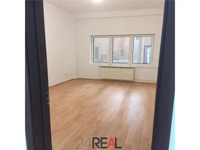 Spatii Birouri de inchiriat, minim 200 mp - foto 4