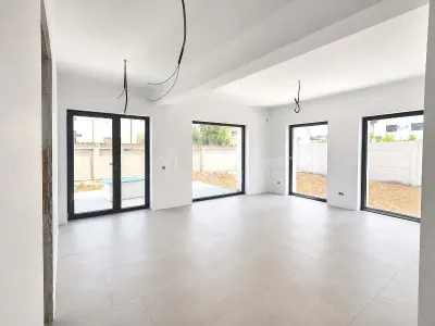 Casa individuala  -  Prelungirea Ghencea -  Margelelor - 189.000 Euro + TVA -  dormitor pe parter -    Comision 0 ! - Bucuresti