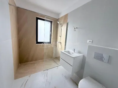Vanzare -  Casa  - Vila - Prelungirea Ghencea - Dantelei -  195000E tva inclus -  Comision 0! - foto 4
