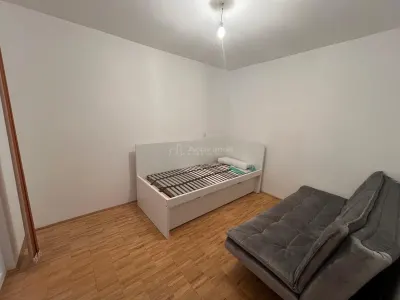 Caransebes, 3 Camere, Et.1, Renovat, Zona Nord - foto 5