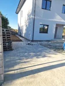 Vanzare - Casa individuala - Vila  - Magurele - aproape de centrul orasului  - incalzire pardoseala - 206000E - Comision 0 ! - Magurele