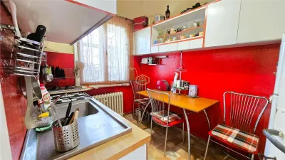 Central | 3 camere decomandate + curte proprie de 35 m²  | Etaj 1 - foto 13
