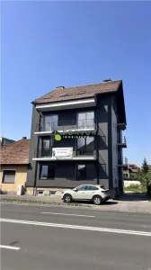 Apartament 3 camere bloc vila - 75 mp + parcare - Tractorul 137500 euro - foto 7