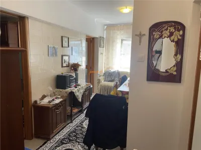 Apartament 2 camere , zona ultracentrala - Piata Moldovei , et 2 , decomandat , 54 mp , renovat ,mobilat completdin 4 - foto 5