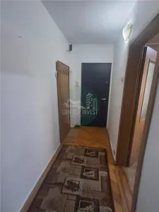 Apertament 2 camere decomandat balcon pivnita zona Valea Aurie - foto 8