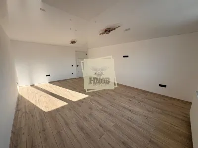 Casa cu 4 camere si 3 bai in Sura  Mare - foto 14