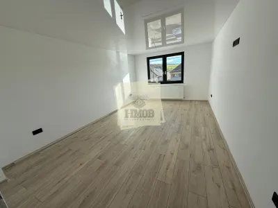 Casa cu 4 camere si 3 bai in Sura  Mare - foto 15