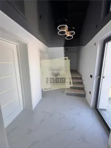 Casa cu 4 camere si 3 bai in Sura  Mare - foto 8