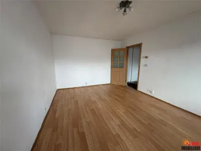 Apartament doua camere Centrul Civic - Zizinului - foto 2