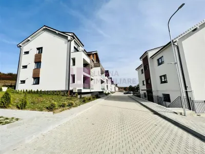 Spatiu comercial zona Vest | la strada | 2 parcari | 88 mp - foto 9
