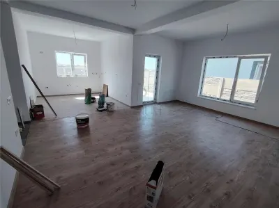 Duplex pe plan - teren generos - zona linistita - foto 2