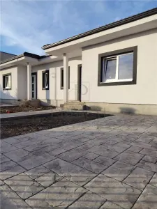 Duplex pe parter - posibilitate alegere finisaje -zona in dezvoltare - foto 3
