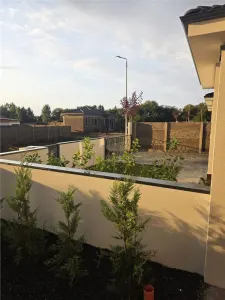 Duplex pe parter - 2 dormitoare - 2 bai - zona in dezvoltare - foto 17