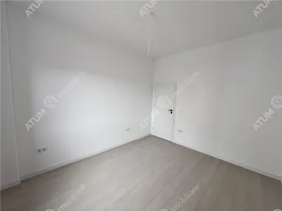 Apartament cu 3 camere decomandate 2 bai si 2 balcoane de vanzare in Sibiu zona Rahovei - foto 18