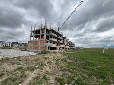 De vanzare apartament de 2 camere cu boxa si parcare subterana in Selimbar - foto 9