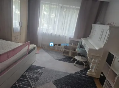 Apartament cu 3 camere parter cu 2 balcoane  Zona Radu Negru - foto 15