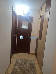 Apartament cu 3 camere parter cu 2 balcoane  Zona Radu Negru - foto 4